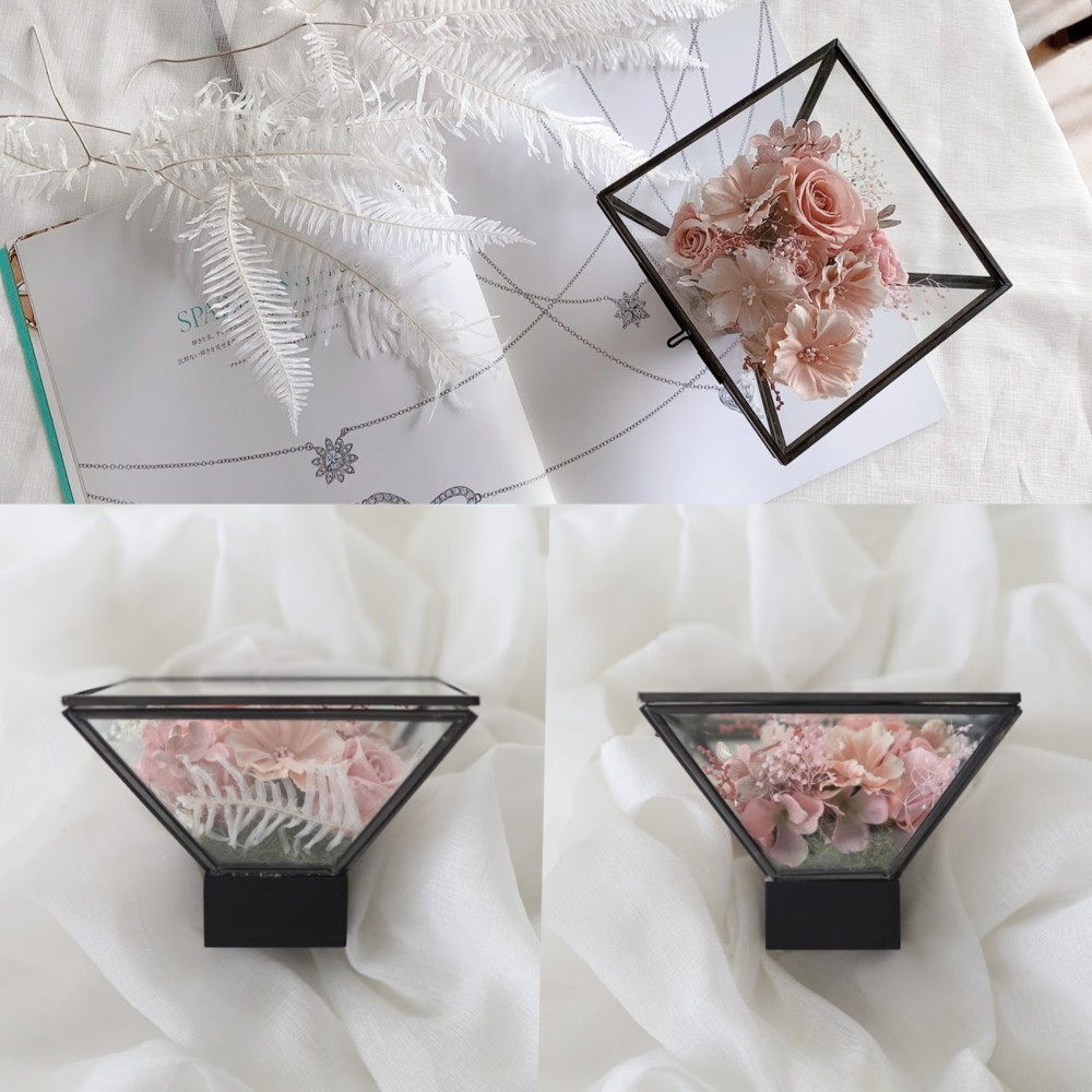 フラワーボックス　フラワーギフト　上質　高級感　プレゼント　おしゃれ　バラ　かすみ草　誕生日　結婚記念日　枯れないお花