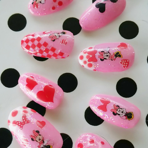 ネイルチップ ☆ ディズニー ミニーちゃん ピンクラメ ☆ ネイル