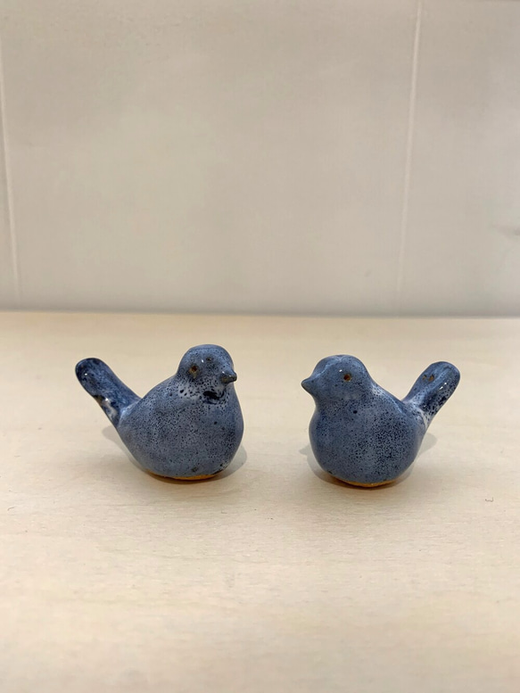 青い鳥の置き物 1枚目の画像