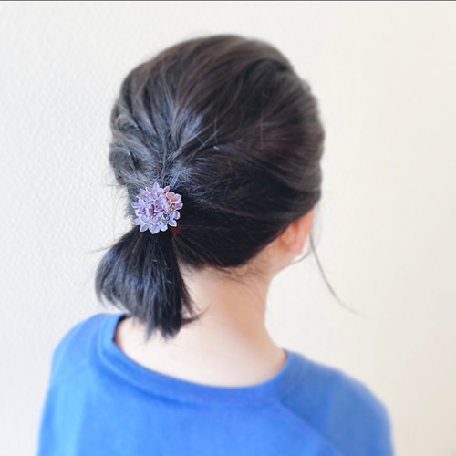 未使用 ✨️ アッカ ヘアゴム 本革 レザー 人気ブルー ビジュー フラワー 未使用 ✨️ アッカ ヘアゴム 本革 レザー 人気ブルー ビジュー