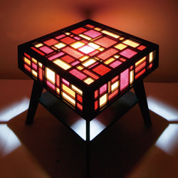 机型四角柱多彩色格子行灯（細胞） 1枚目の画像