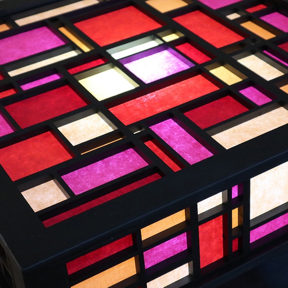 机型四角柱多彩色格子行灯（細胞） 4枚目の画像