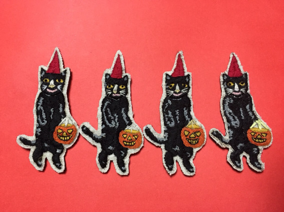 halloween 黒猫ちゃん ブローチ 1枚目の画像