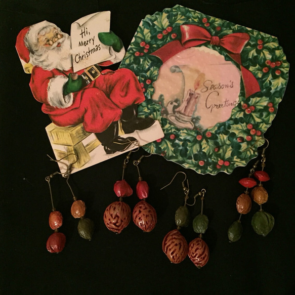 クリスマス  木の実のピアス ヴィンテージパーツ 2枚目の画像