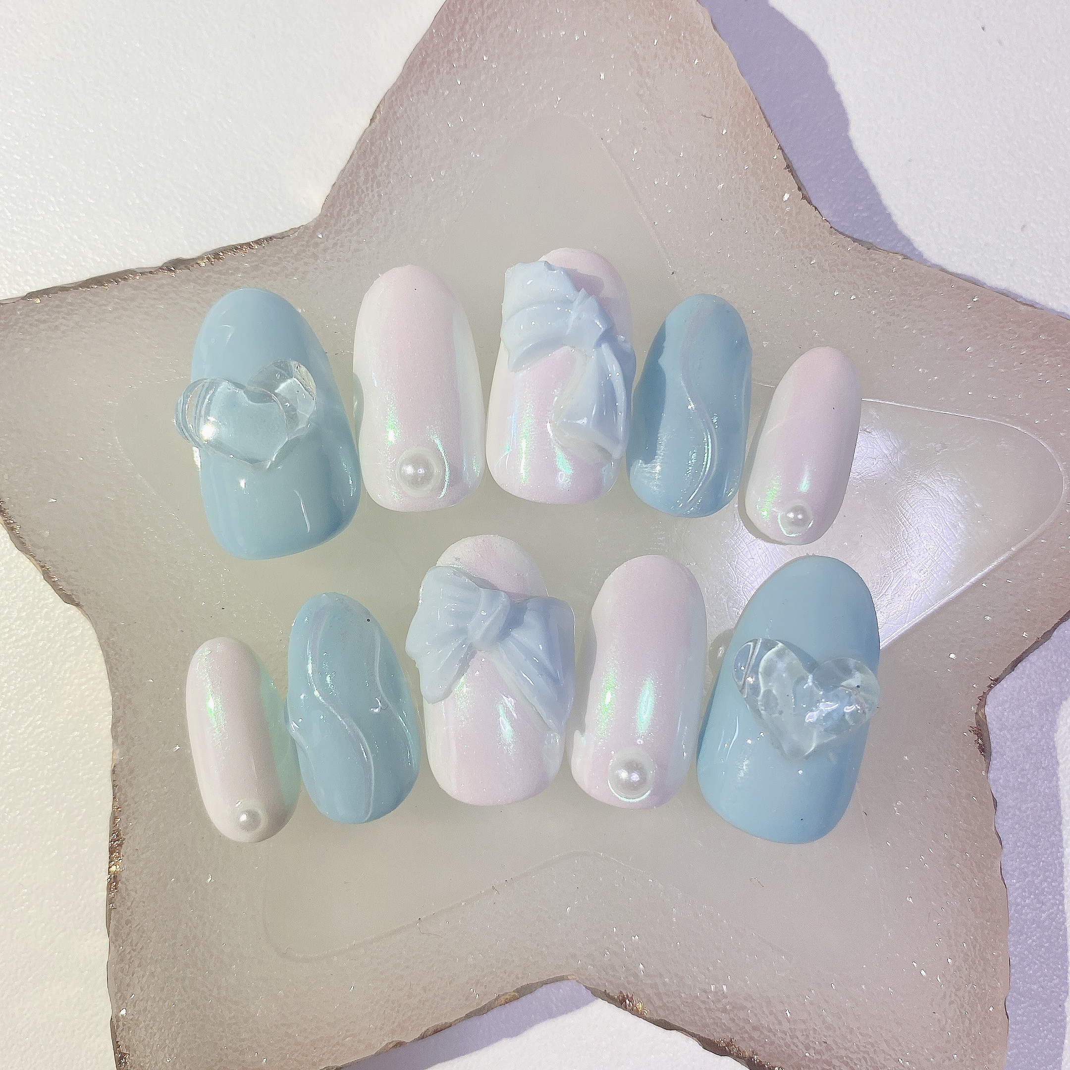 ライトブルー リボン ベルト 地雷系 ジェルネイルチップ ミディアムオーバル ライトブルー リボン ベルト 地雷系 ジェルネイルチップ ミディアム