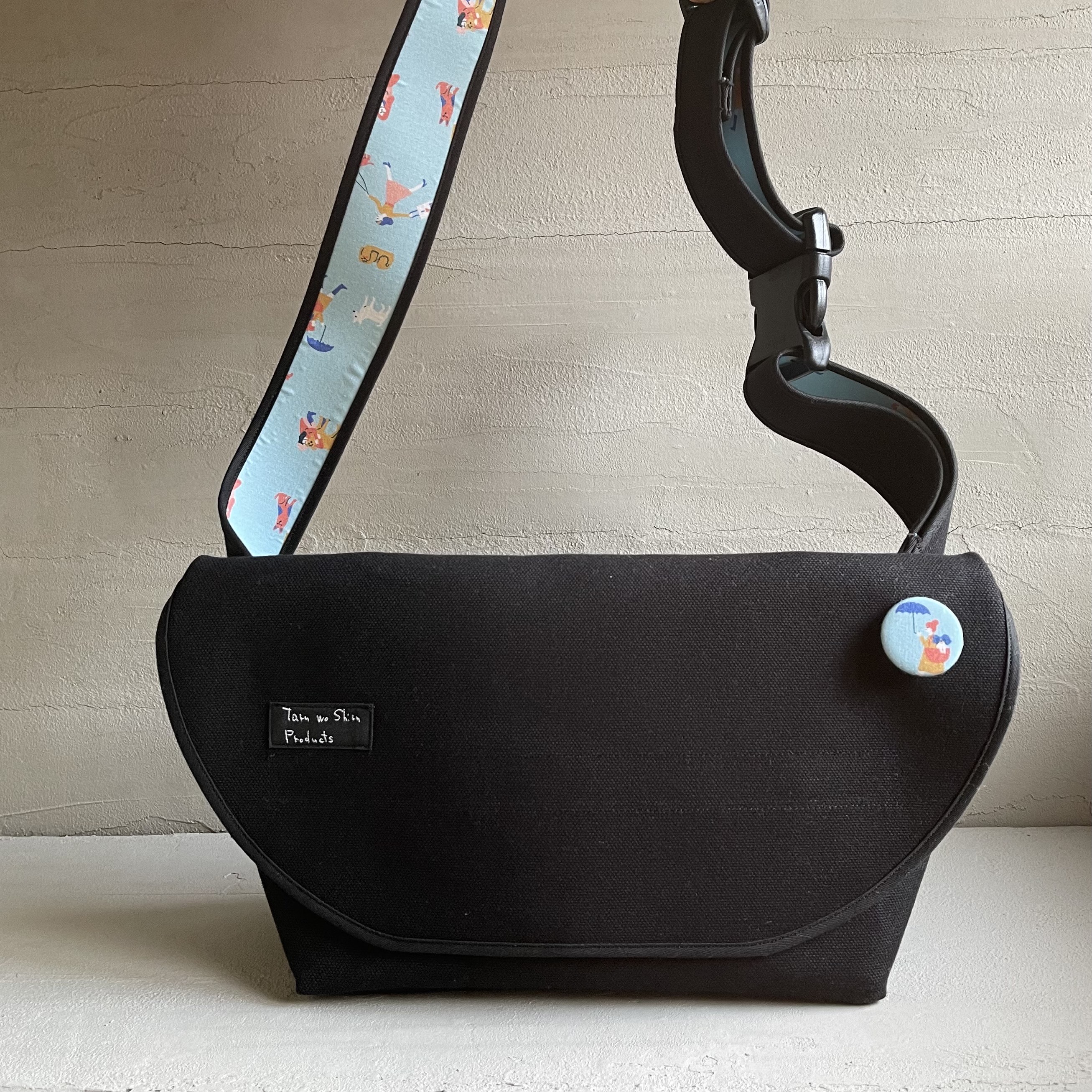 KEBOZ メッセンジャーバッグ MESSENGER BAG