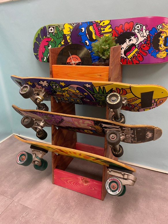 スケートボード&スノーボード用 ディスプレイラック (6+1)/ スノーボード&スケートボード用 ディスプレイラック (6+1) スケート