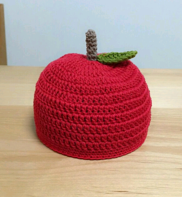 コットン100% 赤りんご帽子 1枚目の画像