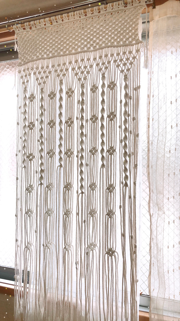ハンドメイドマクラメ編みカーテン/のれん 3枚目の画像