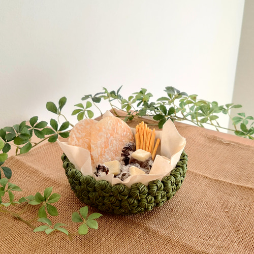 花結び編み❀かご小物入れ［モスグリーン色］エコ クラフトバンド・お