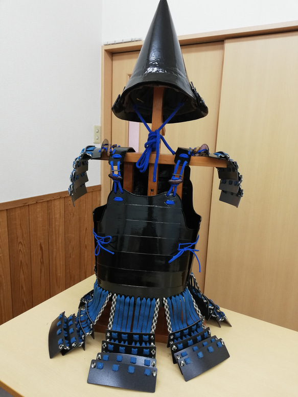 甲冑】錐形兜青糸縅二枚胴【子供用】 雑貨・その他 sengoku1582 甲冑】錐形兜青糸縅二枚胴【子供用】 雑貨・その他 sengoku1582