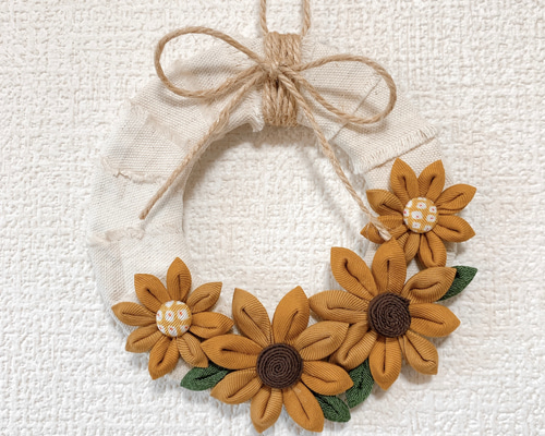 つまみ細工】ひまわりの作り方 菱つまみは1種類だけと侮るなかれ