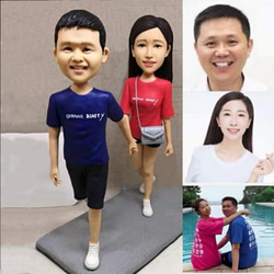 【訂做】3D人像漫畫公仔手辦/結婚禮物/紀念日/情侶男友/女朋友情侶/父母禮物紀念品 第1張的照片