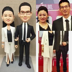 【訂做】3D人像漫畫公仔手辦/結婚禮物/紀念日/情侶男友/女朋友情侶/父母禮物紀念品 第1張的照片