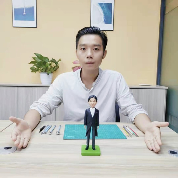 【オーダーメイド】ハイエンド 蝋人形グレード 立体アート人形の置物 あなたの写真やアイデアに基づいて 名人 髪型 ドレス