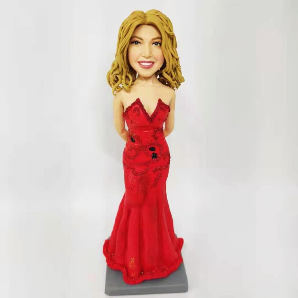 【オーダーメイド】ハイエンド 蝋人形グレード 立体アート人形の置物 あなたの写真やアイデアに基づいて 名人 髪型 ドレス