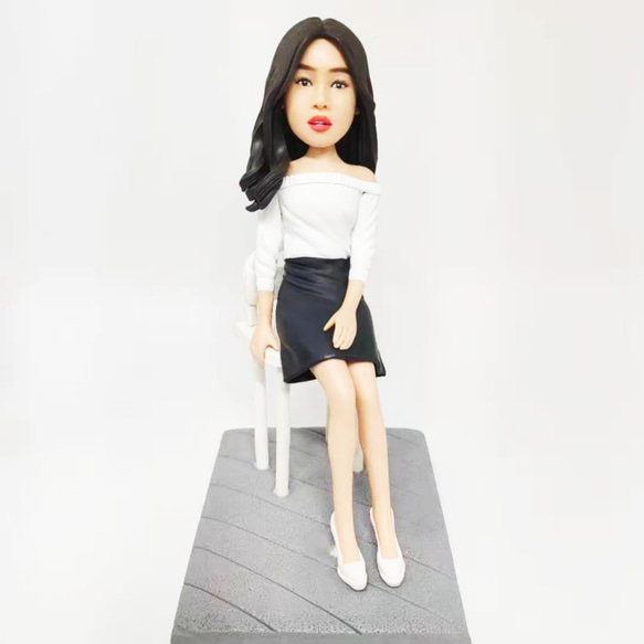 【オーダーメイド】ハイエンド 蝋人形グレード 立体アート人形の置物 あなたの写真やアイデアに基づいて 名人 髪型 ドレス