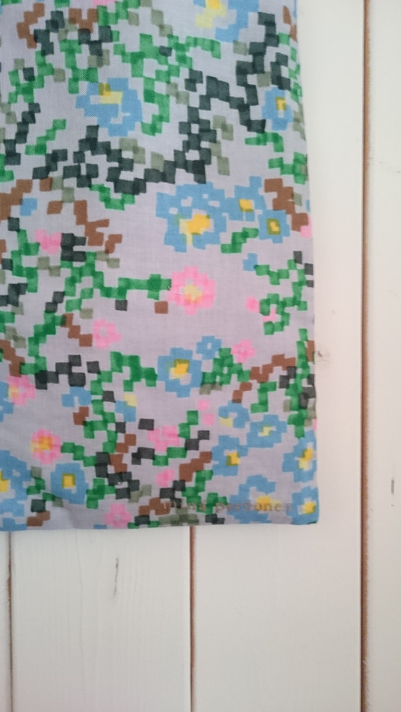 おさんぽバック flower bed グレー(ミナペルホネン) ハンドメイド 2枚目の画像