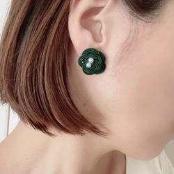 《ゆあ》玉結びの小さな水引ピアス(イヤリング)　ハドメイド水引アクセサリー ゆあ様専用》玉結びの小さな水引ピアス(イヤリング) ハドメイド水引