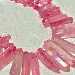 天然水晶 氷柱カット オーロラ ピンク (艶なし) 20g 1枚目の画像