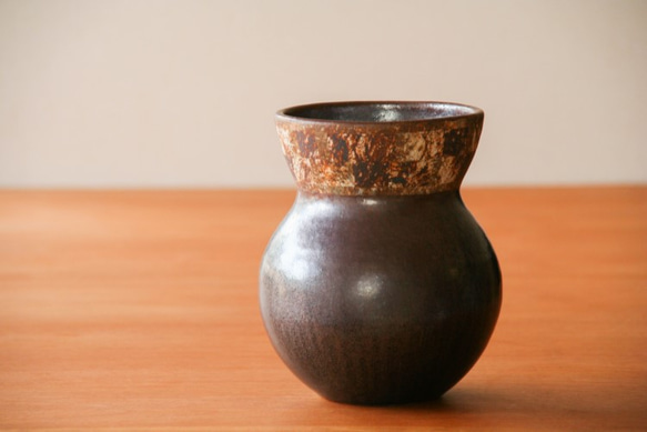 江戸時代　古越前　三筋　自然釉　蹲壺　花入れ　茶道具　六古窯　越前蹲 江戸時代 古越前 三筋 自然釉 蹲壺 花入れ 茶道具 六古窯 越前蹲