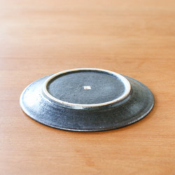 六英寸板的伊豆黏土圈（黑釉） 第5張的照片