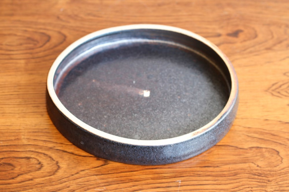 黒釉たまご台皿（七寸） 5枚目の画像