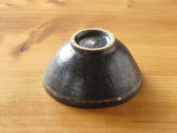 伊豆土lineの小鉢（黒釉） 3枚目の画像