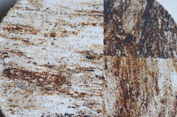土模様のハコ（白釉）(Lサイズ) 5枚目の画像