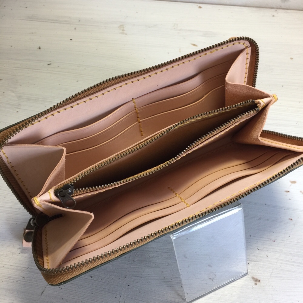 【組み合わせ自由♫】総本革のラウンドファスナーウォレット