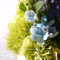 【再販】初夏のフラワー ギフト プレゼント”カーネーションの小さな花束と小さな花瓶のセット”アクアブルー 4枚目の画像