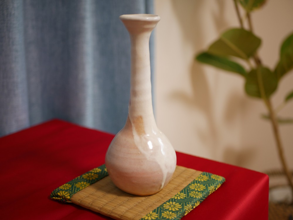 手作り陶器花瓶　クリーム色と茶色のグラデーション［新品•未使用]　萩焼