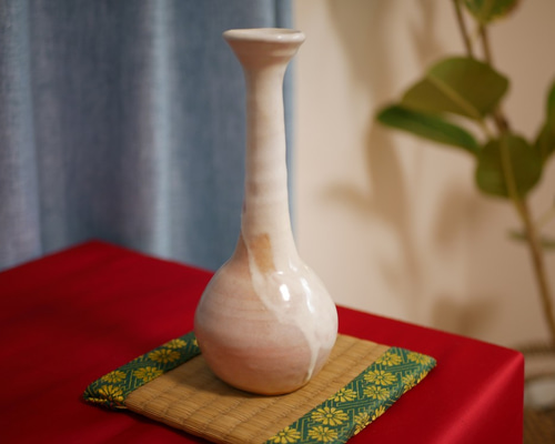 萩焼の花瓶です。 楽天市場】萩焼・花瓶 : 萩焼工房 土和窯