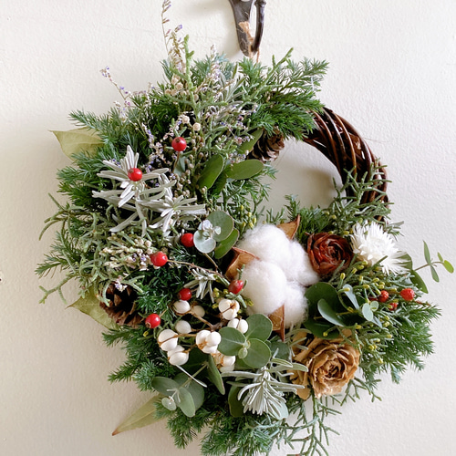 針葉樹ハーブが香るクリスマスリース bluegreen ウィンターリース