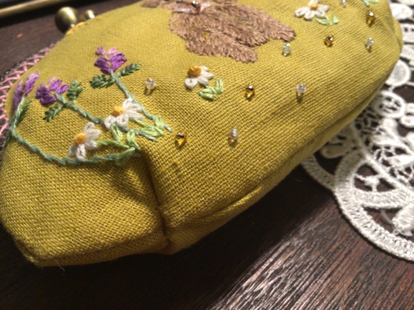 がま口　財布　トイプードル　刺繍　手刺繍　ししゅう　ビーズ　ハンドメイド 8枚目の画像