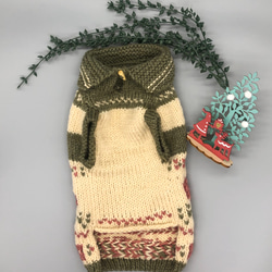 ワンコ　クリスマスカラー　カウチン風手編みセーター　 6枚目の画像