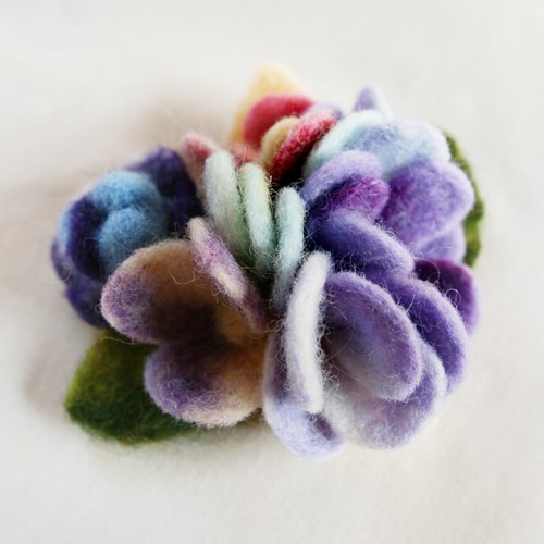 フェルトコサージュHydrangea