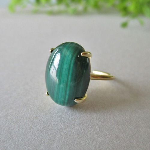 ✤天然石 マラカイト 大粒オーバル ソリッド リング✤