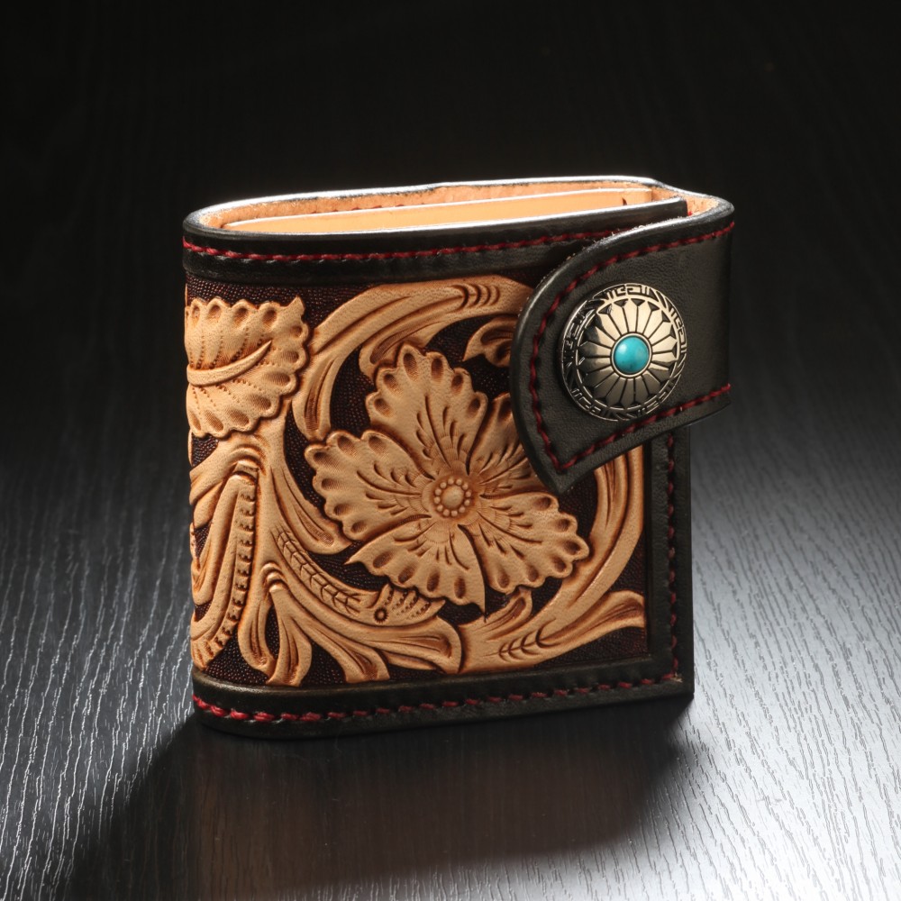 サドルレザー コンチョ付き二つ折り財布