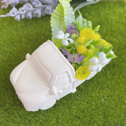 お花と車のアロマストーン(ホワイト) 2枚目の画像