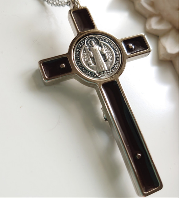 大きめ聖ベネディクトの十字架 御守りロザリオネックレス お守りペンダント 7枚目の画像