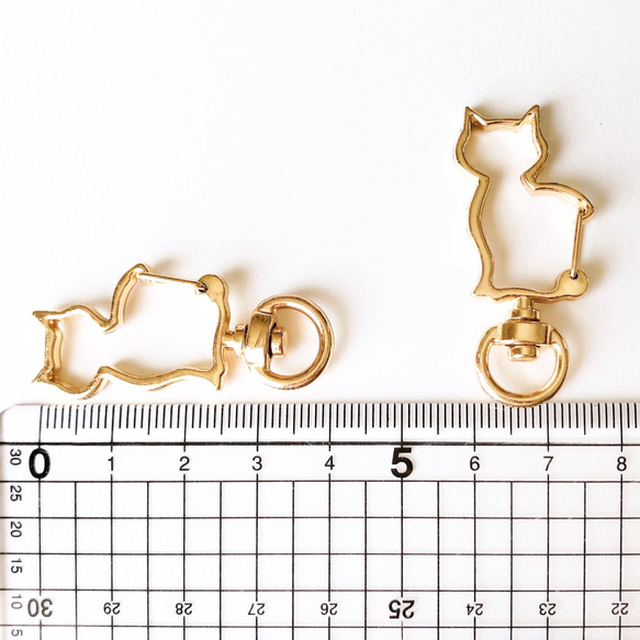 ナスカン　回転式　猫　ネコ　全身　ゴールド　20個　丸カン付き　キーホルダー 2枚目の画像