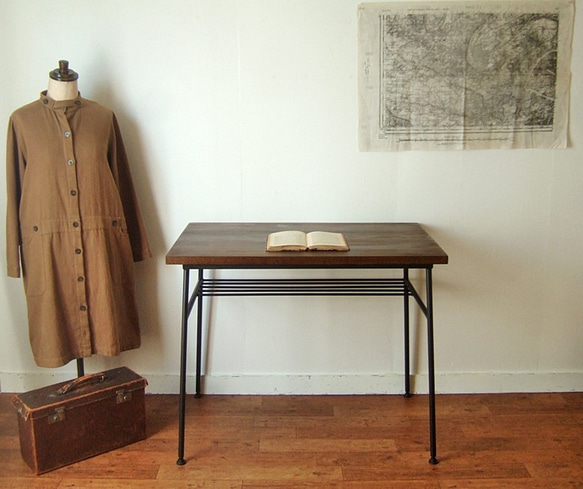 アイアンデスクB 1枚目の画像