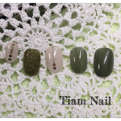 カーキ ベルベットネイルチップ ♡Tiam nail♡ 2枚目の画像