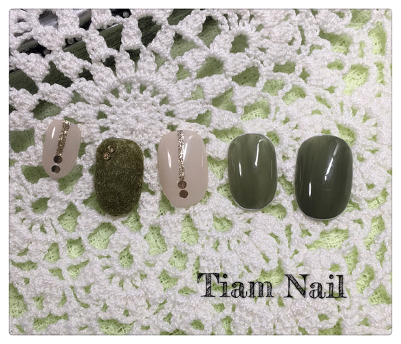 カーキ ベルベットネイルチップ ♡Tiam nail♡ 2枚目の画像