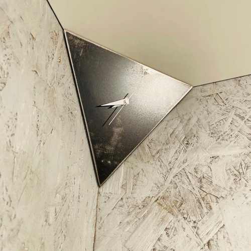 角の極み 掛け時計 時計 インテリア 角 アート時計 アイアン家具  