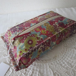 ウエットティッシュポーチ　リバティラミ　ストロベリーシーフスプリング 4枚目の画像