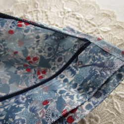 ウエットティッシュポーチ　リバティラミ　ストロベリーシーフスプリング 3枚目の画像