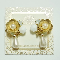 ♡NEW♡ Antique Motif (Vintage Swarovski)　イヤリング／ピアス 3枚目の画像