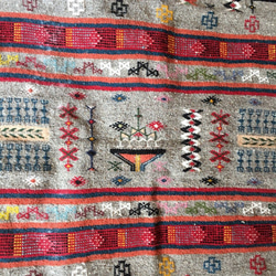手織り アマジグのシンボルをふんだんに織り込んだオリジナル　キリムM ガフサ70 6枚目の画像